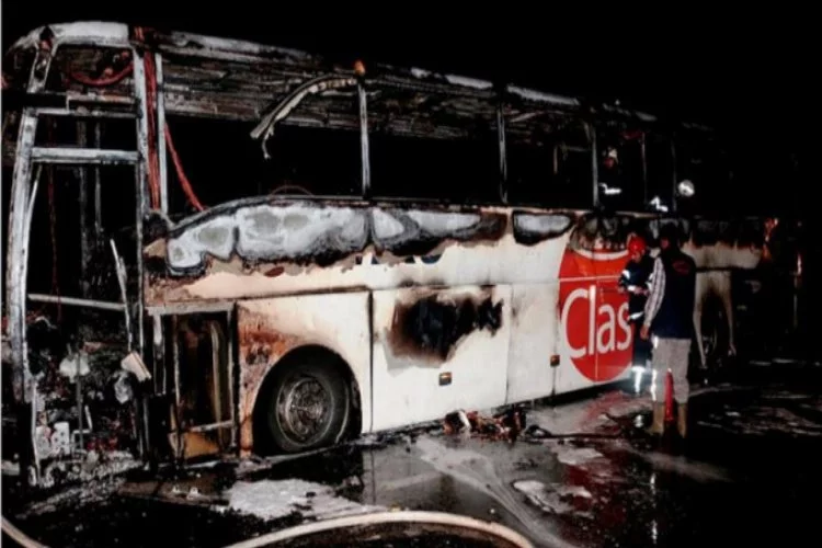 Hareket halindeki yolcu otobüsünde yangın