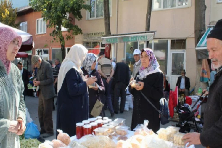 Bursa'da kadınların el emeklerine büyük ilgi