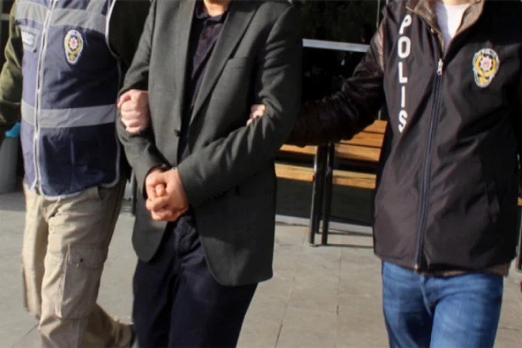 HDP'li iki belediye başkanı tutuklandı