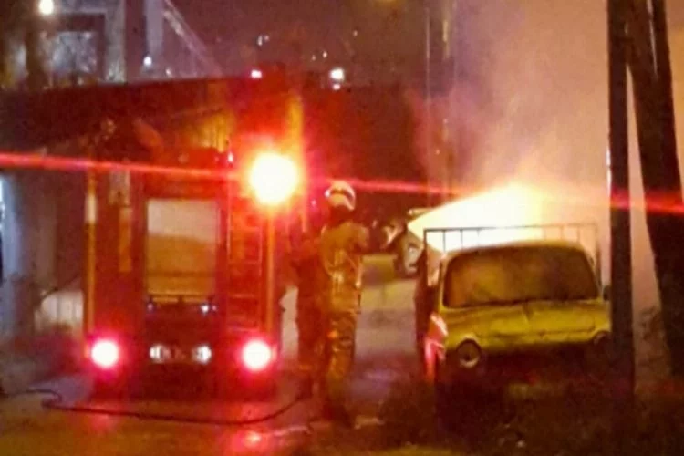 Bursa'da park halindeki kamyonet yakıldı