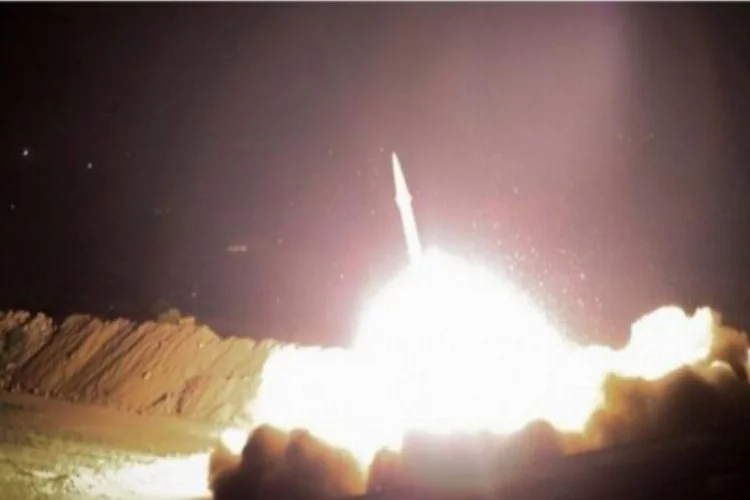 İran ABD üslerini füzelerle vurdu