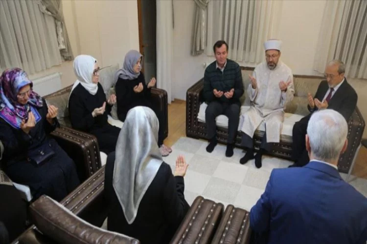 Diyanet İşleri Başkanı'ndan Ceren Özdemir'in ailesine taziye ziyareti