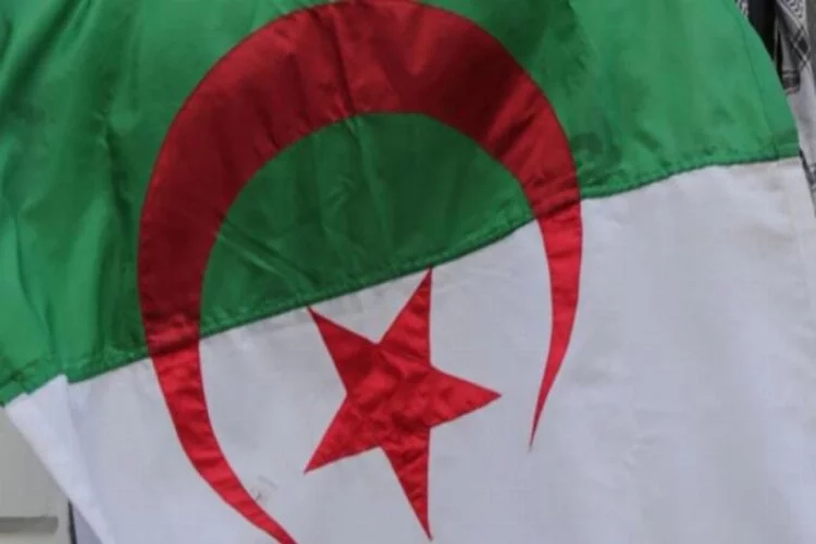 Cezayir Sağlık Bakanı duyurdu! İlk vaka tespit edildi