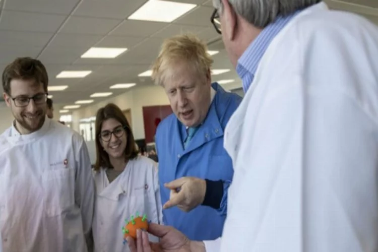 İngiltere Başbakanı Johnson'ın virüs testi pozitif
