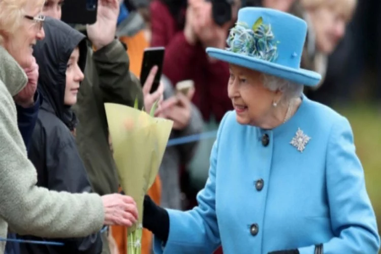 Kraliçe 2. Elizabeth İngiliz halkına  seslenecek