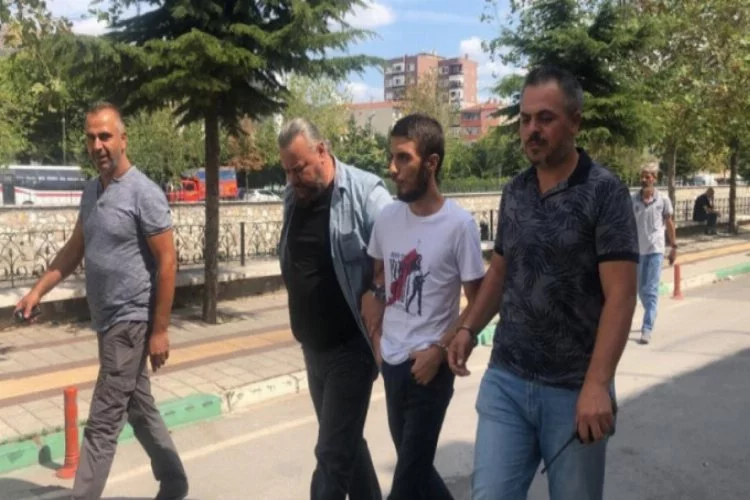 Bursa'da annesini 50 yerinden bıçaklayarak öldürmüştü! Yargılanmasına başlandı