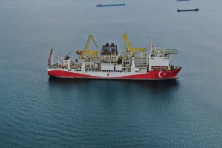 Fatih sondaj gemisi Karadeniz'e doğru yola çıktı