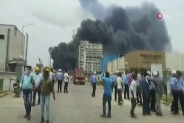 Hindistan'da fabrikada patlama! Çok sayıda ölü ve yaralı var