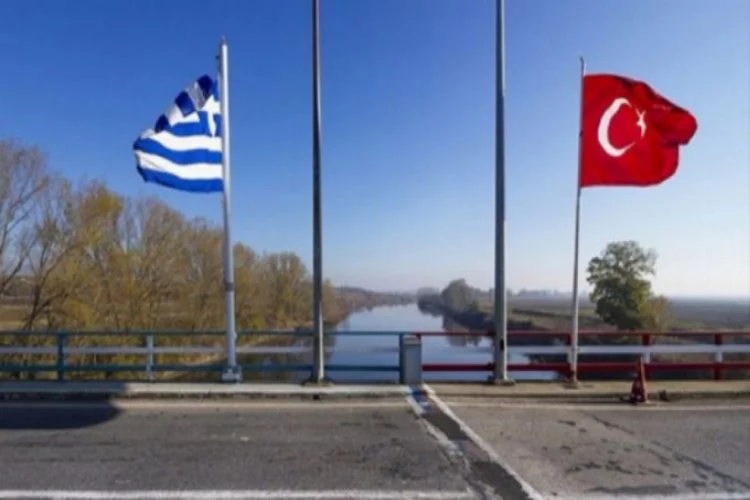 Yunanistan sınır kapılarını Türklere açıyor