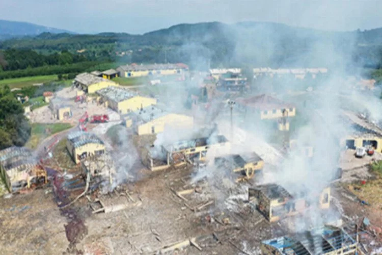 Sakarya'daki patlamada hayatını kaybedenlerin sayısı 7'ye yükseldi