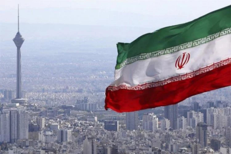 İran 'dünyada bir ilk' diye duyurdu! ABD'ye gözdağı