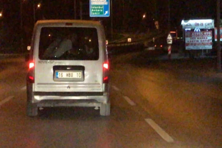 Bursa'da görüntüler 'yok artık' dedirtti! Bir araçta 8 kişi