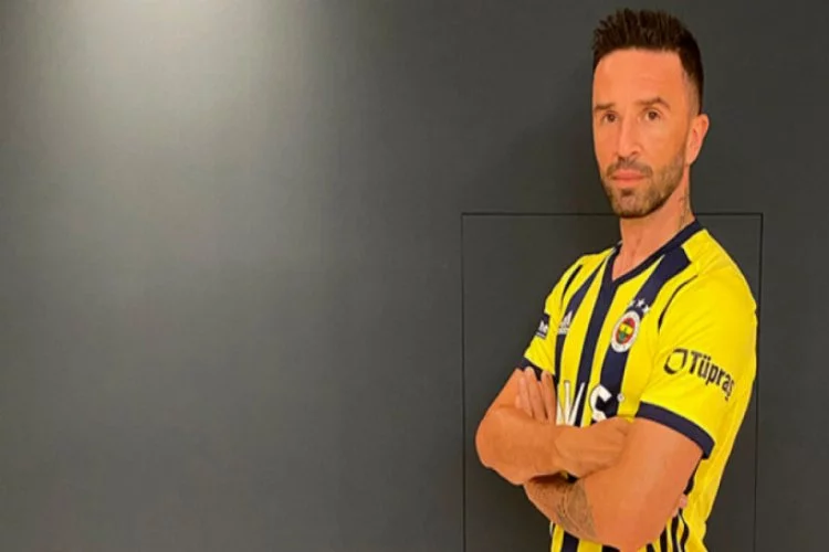 Fenerbahçe, Gökhan Gönül'ü kadrosuna kattı