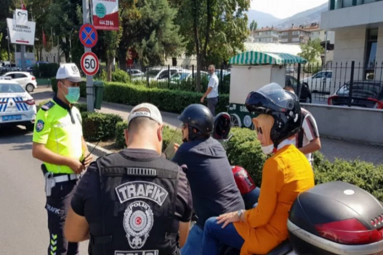 Bursa'da kasksız  motosikletlilere operasyon