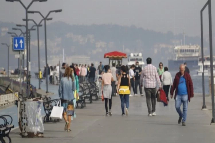 İstanbul sahillerinde maskesiz ve sosyal mesafesiz yoğunluk