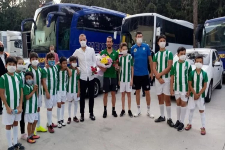 Türkiye'nin dört bir yanında çocuklar Bursaspor forması giyiyor