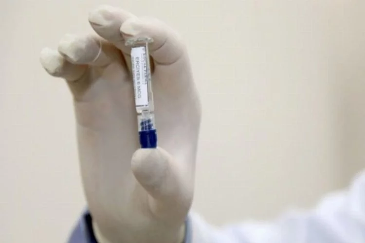 Çin menşeli Kovid-19 aşısı için kaç kişi gönüllü başvurusu yaptı?