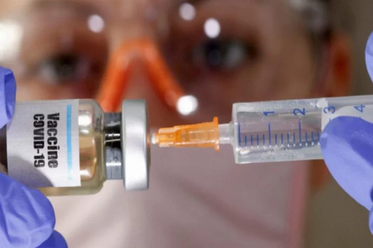 Bilim Kurulu Üyesi: 'Aşılar gelir gelmez olacağım'