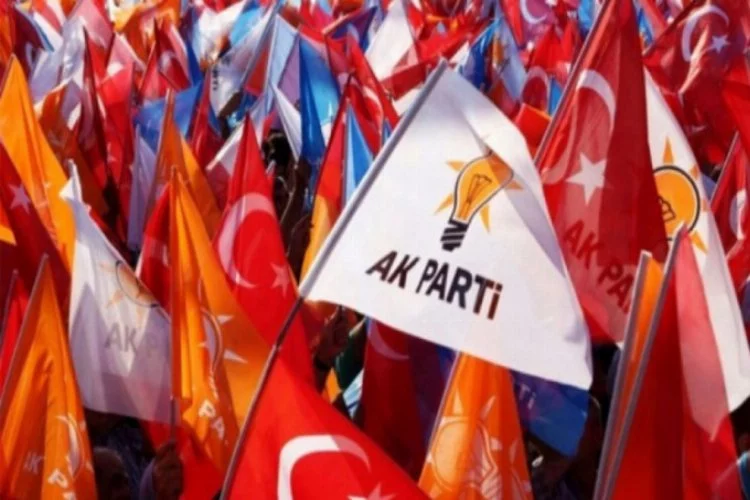 AK Parti, il kongrelerine kaldığı yerden devam edecek