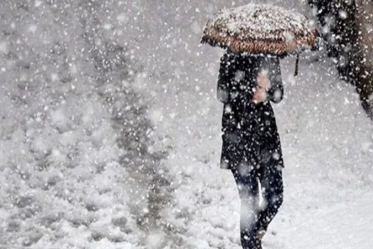 Uyarılar peş peşe gelmişti! Bursa'da kar yağışı