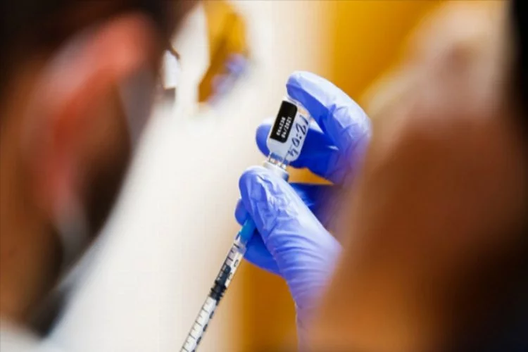 Pfizer-BionTech aşısı Kovid-19 salgınında ölümleri yüzde 98,9 önlüyor