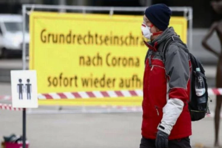Almanya'da korona virüs: Son 24 saatte 418 ölüm