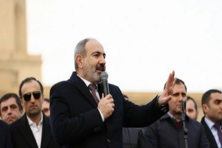 Ermenistan Başbakanı'ndan istifa kararı