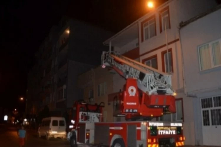 Bursa'da kadın itfaiye ve polisi alarma geçirdi