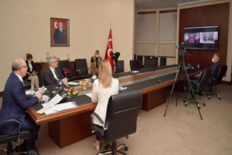 MHP'de partiler arası bayramlaşma video konferansla yapıldı