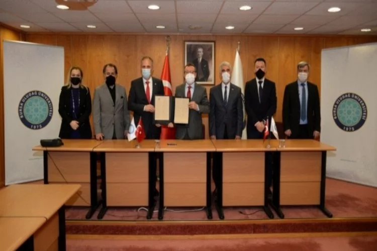 Kosova Hasan Priştine Üniversitesi ile akademik iş birliği protokolü