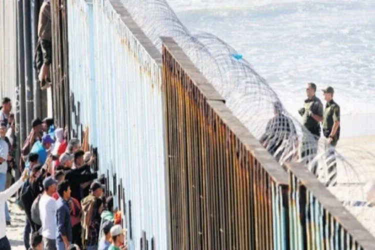 ABD-Meksika sınırında yakalandılar! 180 binden fazla yasadışı göçmen...
