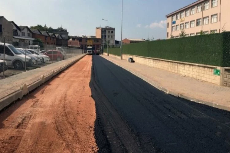 Osmangazi'de asfalt çalışmaları hız kesmiyor