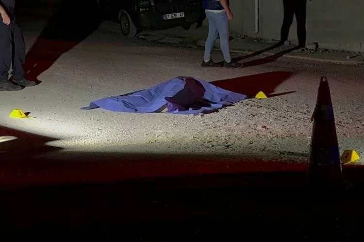 3 çocuk annesi kadın sokak ortasında öldürüldü!