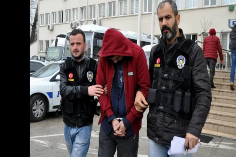 Bursa'da evinde ölü bulunan kişiye uyuşturucu satanlar yakalandı