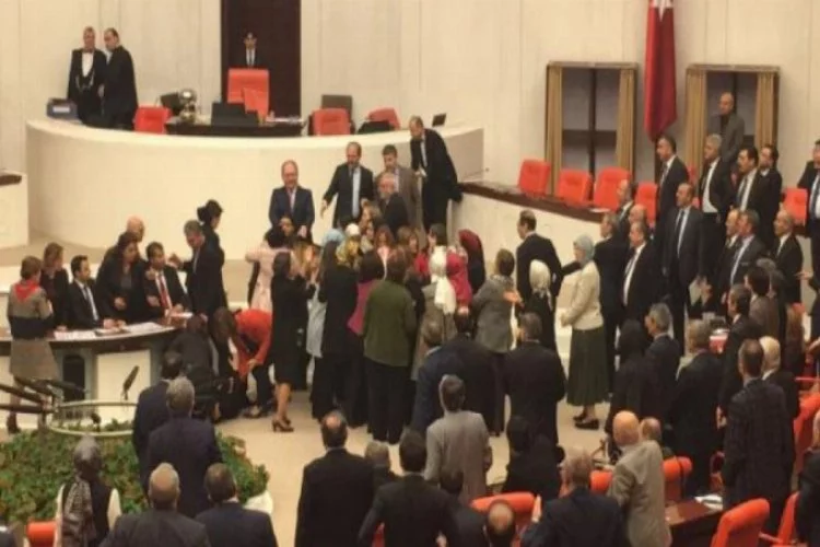 Meclis'te HDP'li ve AK Partili kadın vekiller birbirine girdi!