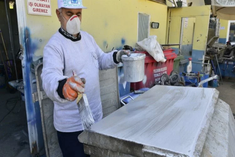 Bursa Yıldırım'da çöp konteynırları yenileniyor