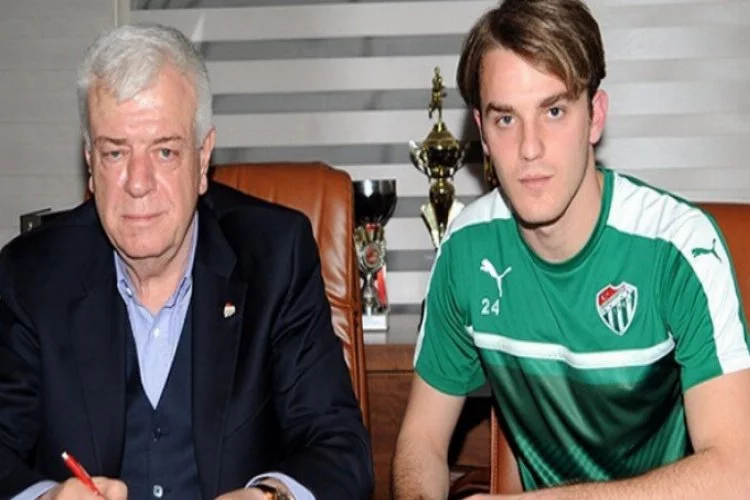 Bursaspor, Ertuğrul Ersoy'un sözleşmesini uzattı