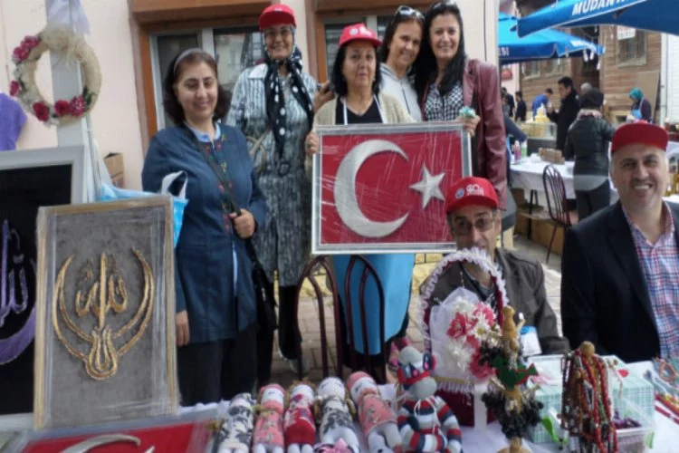 Bursa'da engelliler el emeklerini sergiledi!