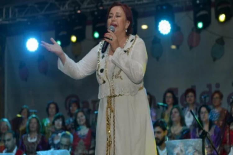 Bursa Nilüfer Kadın Korosu Ramazan Sokağı'nda mest etti