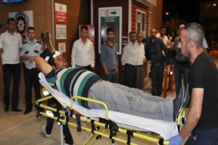 Bursa'da taşlı sopalı kavga: 3 yaralı!