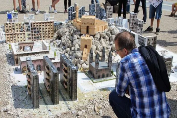 Hollanda'da 'Halep'i Yaşa' minyatür sergisi