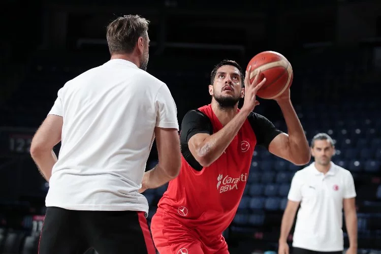 A Milli Erkek Basketbol Takımı, Büyük Britanya maçı hazırlıklarına başladı
