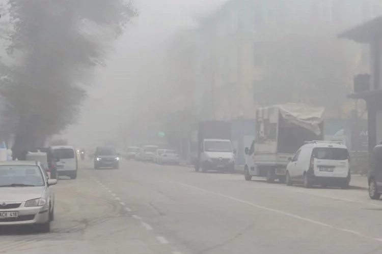 Bursa'da sis: Görüş mesafesi düştü!