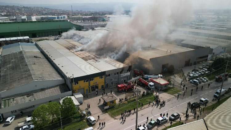 İnegöl'deki fabrika yangınında son durum ne?  Bursa Hayat Gazetesi -2