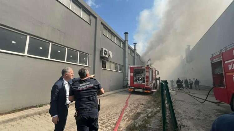 İnegöl'deki fabrika yangınında son durum ne?  Bursa Hayat Gazetesi -4