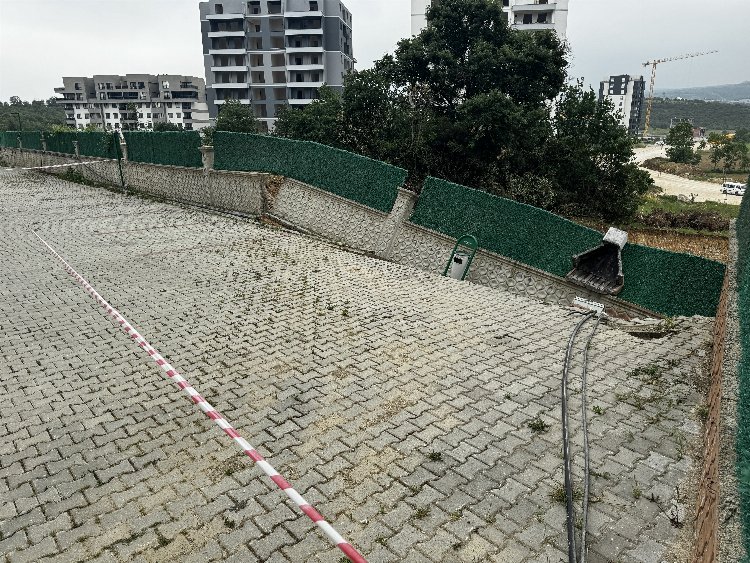 Bursa'da temel kazısı sırasında istinat duvarı çöktü - Bursa Hayat Gazetesi-2