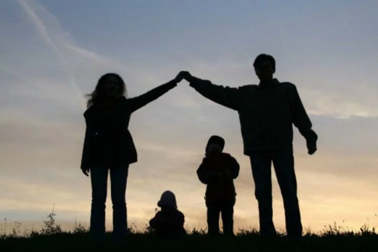 Aile dinamikleri ve mutlu bir aile kurmanın sırları: Sevgi ve destek
