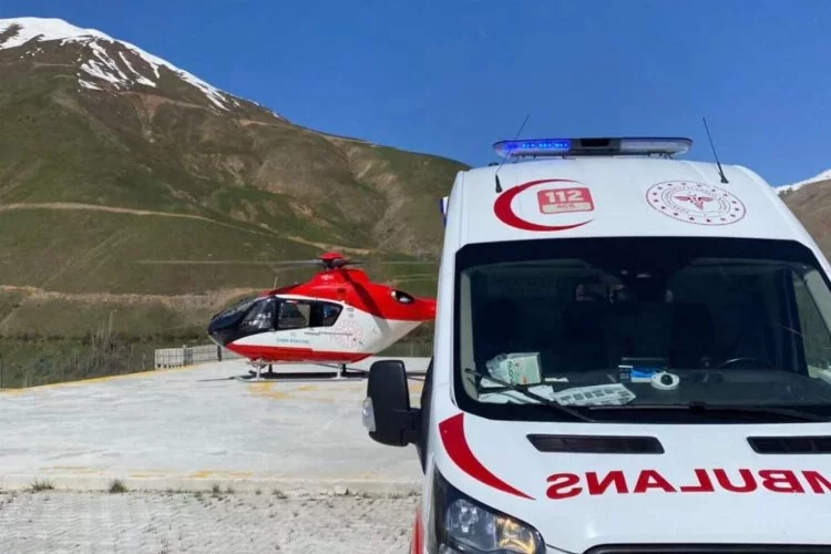 Ambulans helikopter 75 yaşındaki hasta ile hamile kadın için havalandı