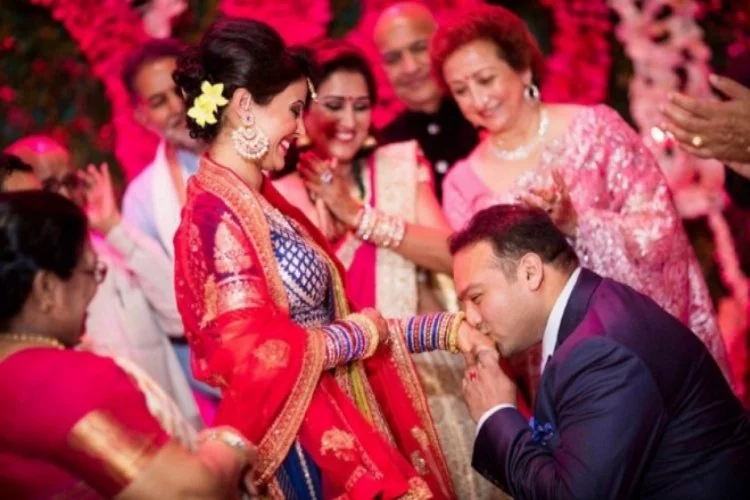 Antalya'da Hint rüzgarı 5 gece düğün yaptılar
