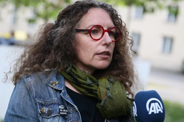 Antisemitist olmakla suçlanan Yahudi aktivist, siyonizm karşıtı